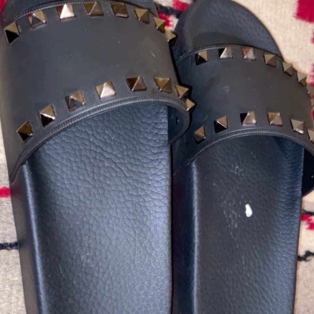 Valentino Rockstud Slides